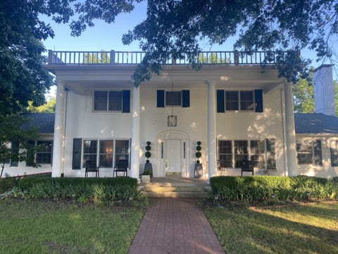 View of the front of the house