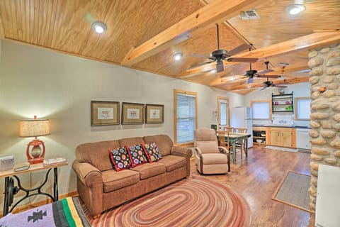 Living Room | Sleeper Sofa | Free WiFi