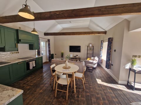 Living Room / Lounge