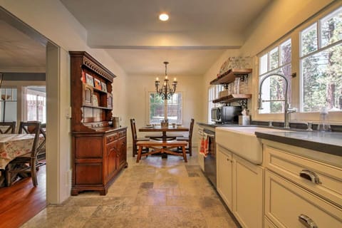 Kitchen table for casual dining