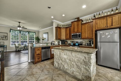 Great Kitchen opening to living room