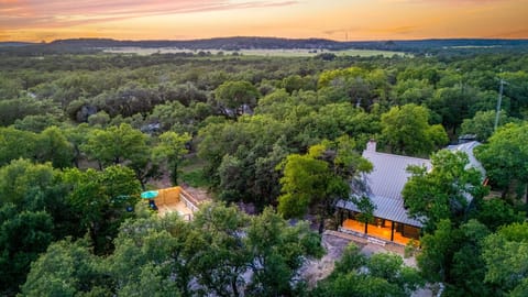 Bird’s-eye view of your secluded Fredericksburg escape — room to spread out and reconnect.