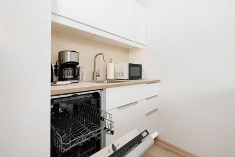 Modern household appliances give you the opportunity to prepare home-cooked meals.