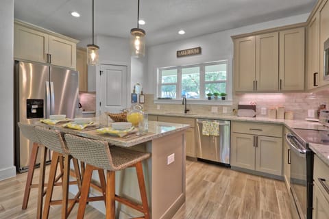 Full kitchen with bar seating