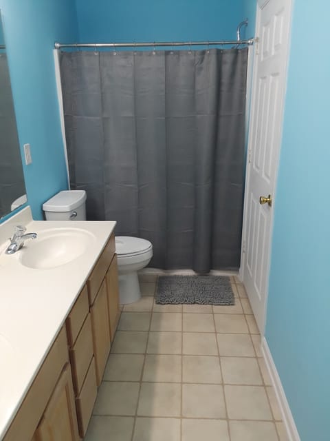 Combined shower/tub, soap, toilet paper