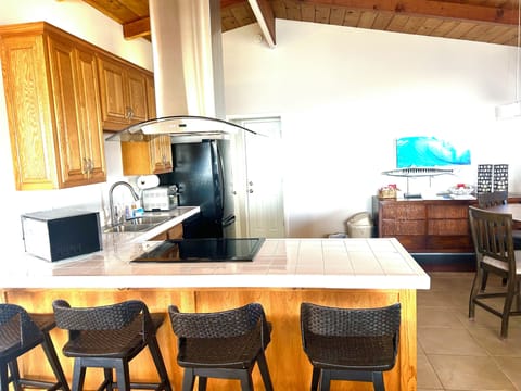 Fully Stocked Kitchen to make scrumptious meals. Regular & Keurig Coffee Makers.