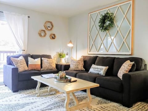 Welcome to Cliffside Cottage 4!