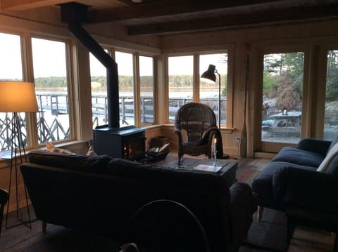 Fireplace, books, stereo