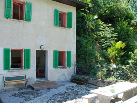 Building, Window, Property, Plant, Green, House, Door, Architecture, Land Lot