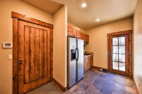 2nd floor bed - Full Bed