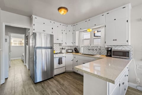 26-web-or-mls-118-emerald-ave