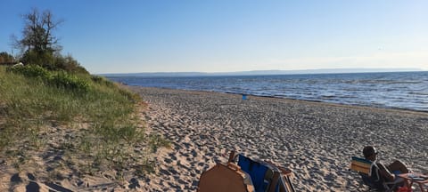 Beach nearby, sun loungers