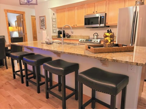 4 counter stools