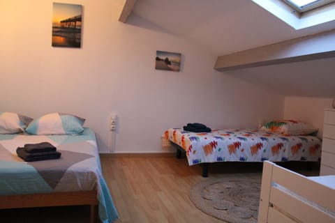 3 bedrooms, travel crib, free WiFi, bed sheets