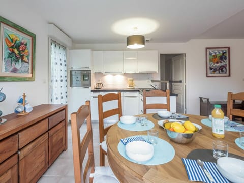 Table, Furniture, Property, Cabinetry, Picture Frame, Blue, Tableware, Azure, Wood, Interior Design