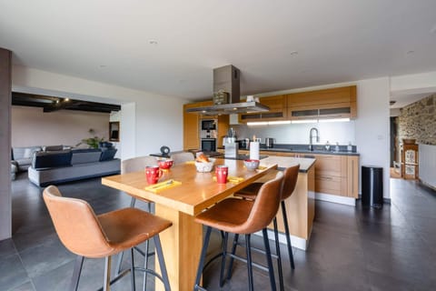 De la cuisine au 1er salon