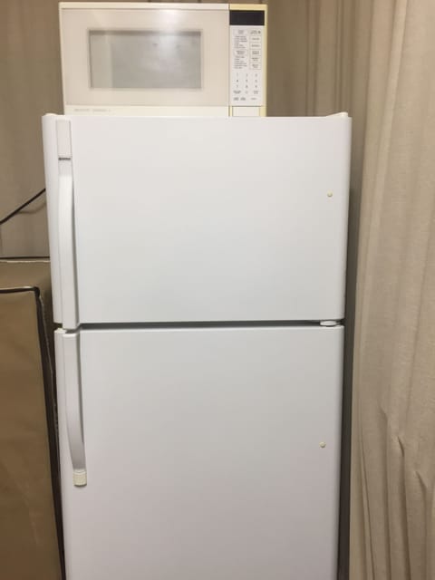 Fridge, microwave, coffee/tea maker, toaster