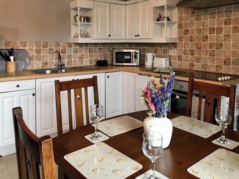Kitchen/diner | Hayloft - Foal Barn Cottages, Spennithorne, near Leyburn