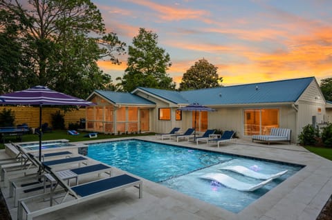 Pool | Outdoor pool, a heated pool