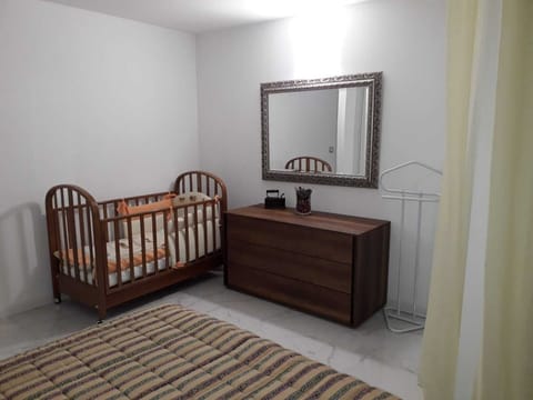 3 bedrooms, iron/ironing board, travel crib, free WiFi