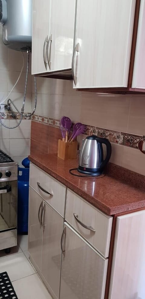 Microwave, coffee/tea maker, cookware/dishes/utensils