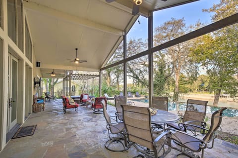 Seguin Vacation Rental | 4BR + Boathouse | 4BA | 2 Stories | 2,683 Sq Ft