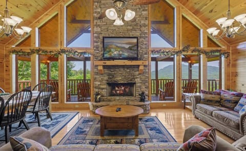 Great views from living area upstairs! Smart TV w/ Dish