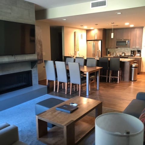 Breckenridge Grand Lodge on Peak 8 Master kitchen, dining and living area