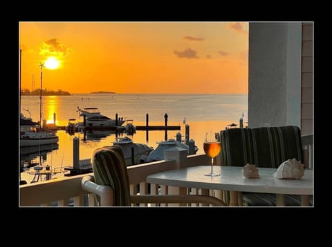 Your front row seat to SUNSETS