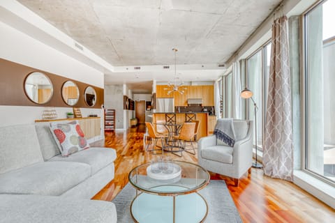 Contemporary Condo with High-Speed WiFi, Gas Fireplace, Central AC, & City View Condo in Hood River