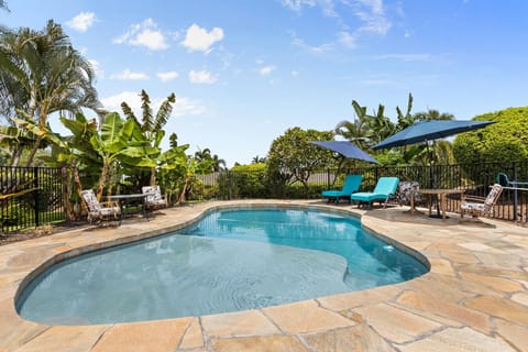Private pool with lots of seating