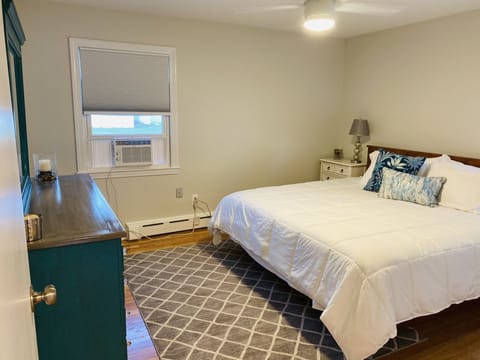 First Floor Master Bedroom- King Bed