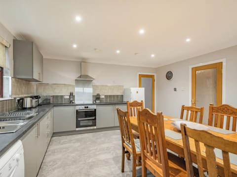 Kitchen/diner | Rowan Muir, Crosshouse, near Kilmarnock