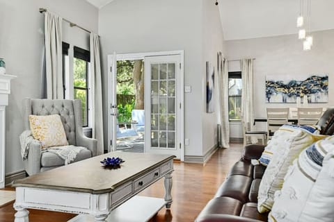 Comfortable seating for you to enjoy and natural sunlight!