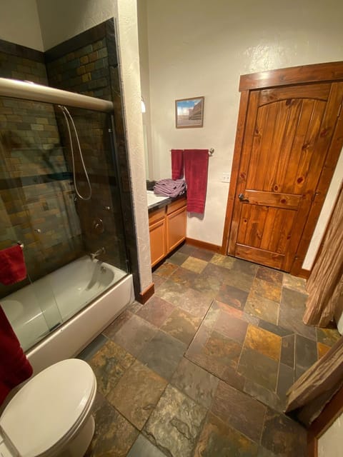 Main bathroom