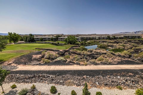 Dine and relax on the deck with these incredible views.