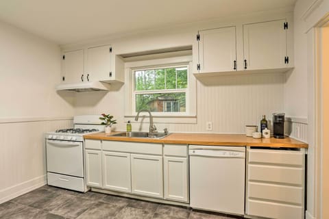 Kitchen | Keurig Coffee Maker