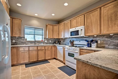 Kitchen | Fully Equipped | Cooking Basics