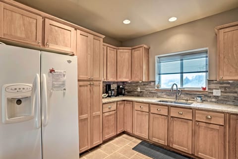 Kitchen | Drip Coffee Maker | Toaster