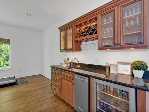 7806d9cc-487b-489e-81b2-7ba71fff3f5a