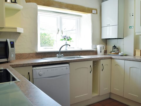 Kitchen | Bravehearts - Celtic Haven Resort, Lydstep, near Tenby