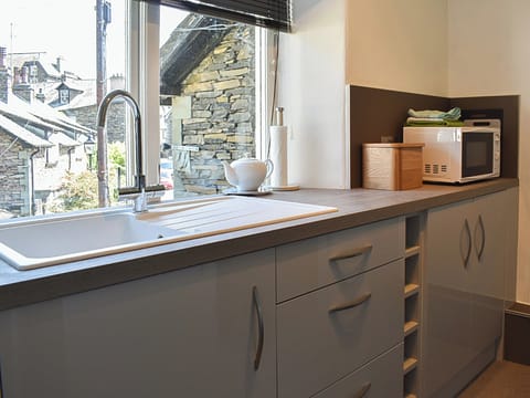 Kitchen | Upper Sycamore Cottage - Sycamore Cottages, Ambleside