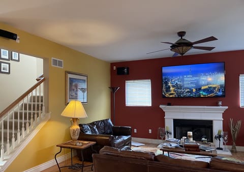 Smart TV, fireplace, stereo