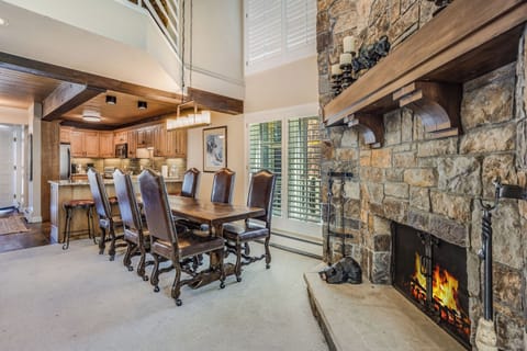 Dining area off of living room