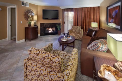 Living area | Flat-screen TV, fireplace, DVD player, stereo