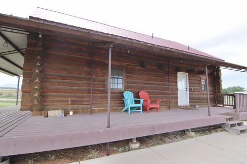 Log Haven in Blanding Cabin in Blanding