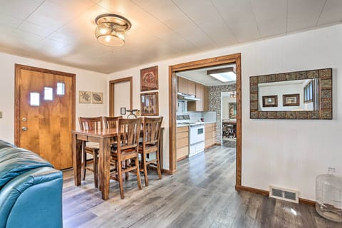 Dining Area | Dishware Provided