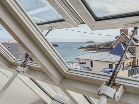 Water, Sky, Property, Watercraft, Azure, Wood, Window, Building, Naval Architecture, Boat