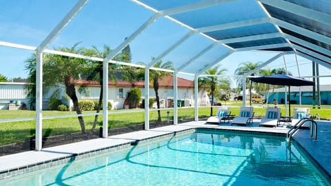 Outdoor pool, a heated pool