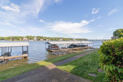 Awesome lake views!